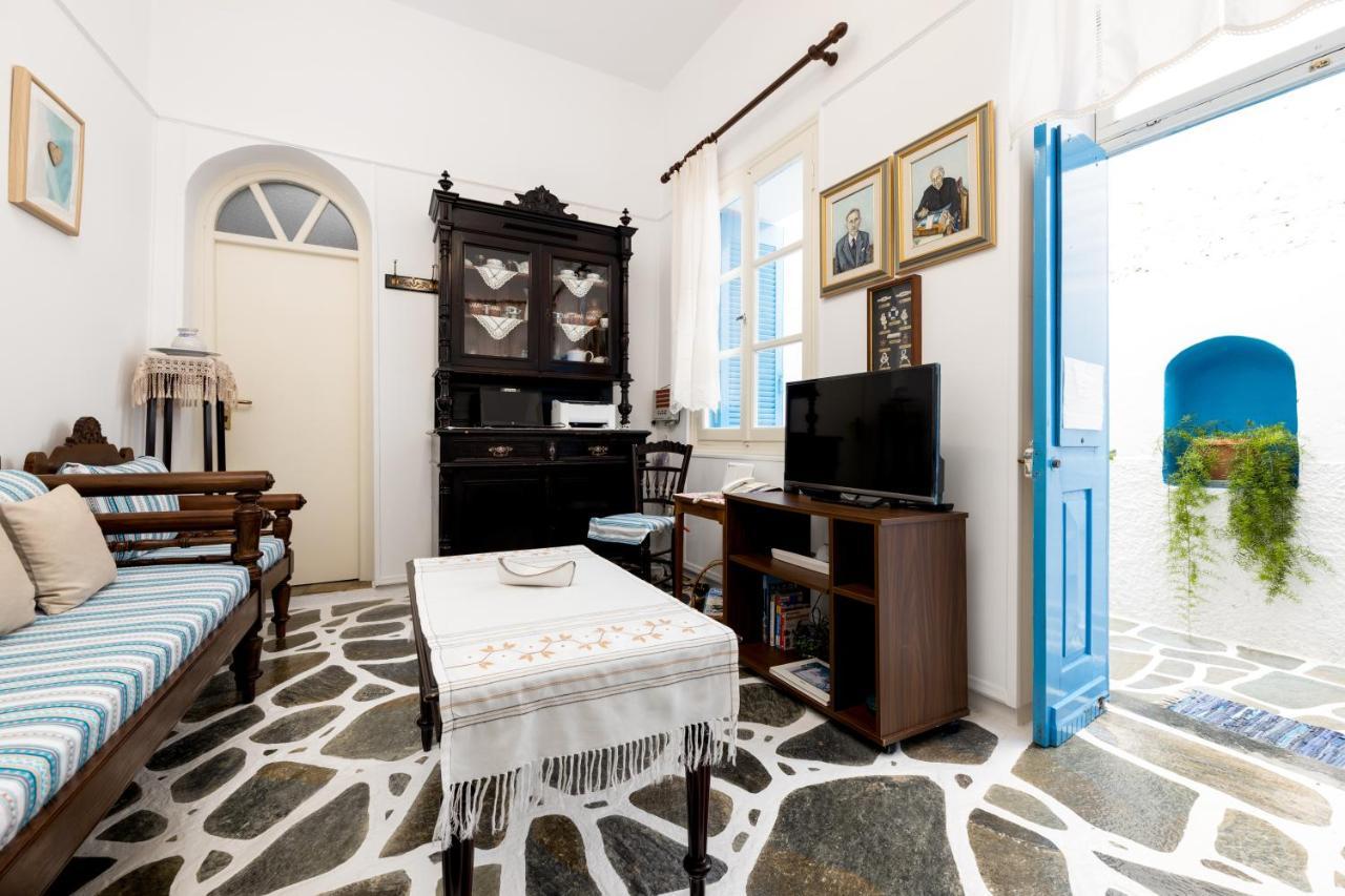 Hotel Dina Páros Zewnętrze zdjęcie